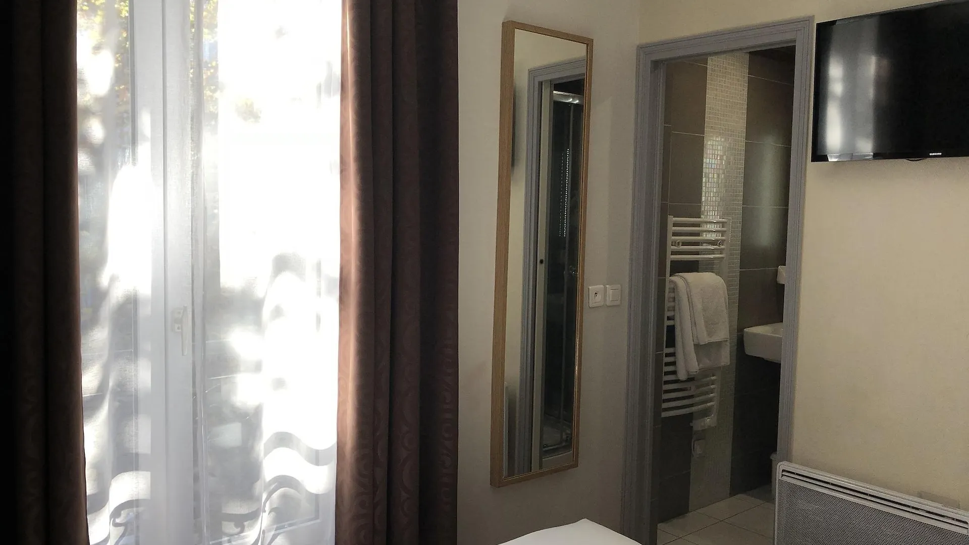 Hotel Alane Paris 3*,  France
